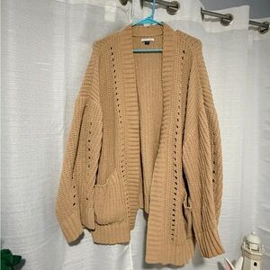American Eagle Outfitters Tan Knit Cardigan